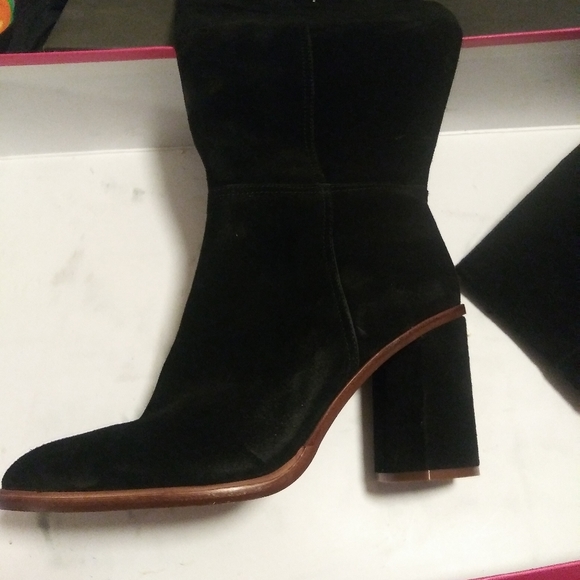 Vince Camuto knee high boots - Picture 3 of 6